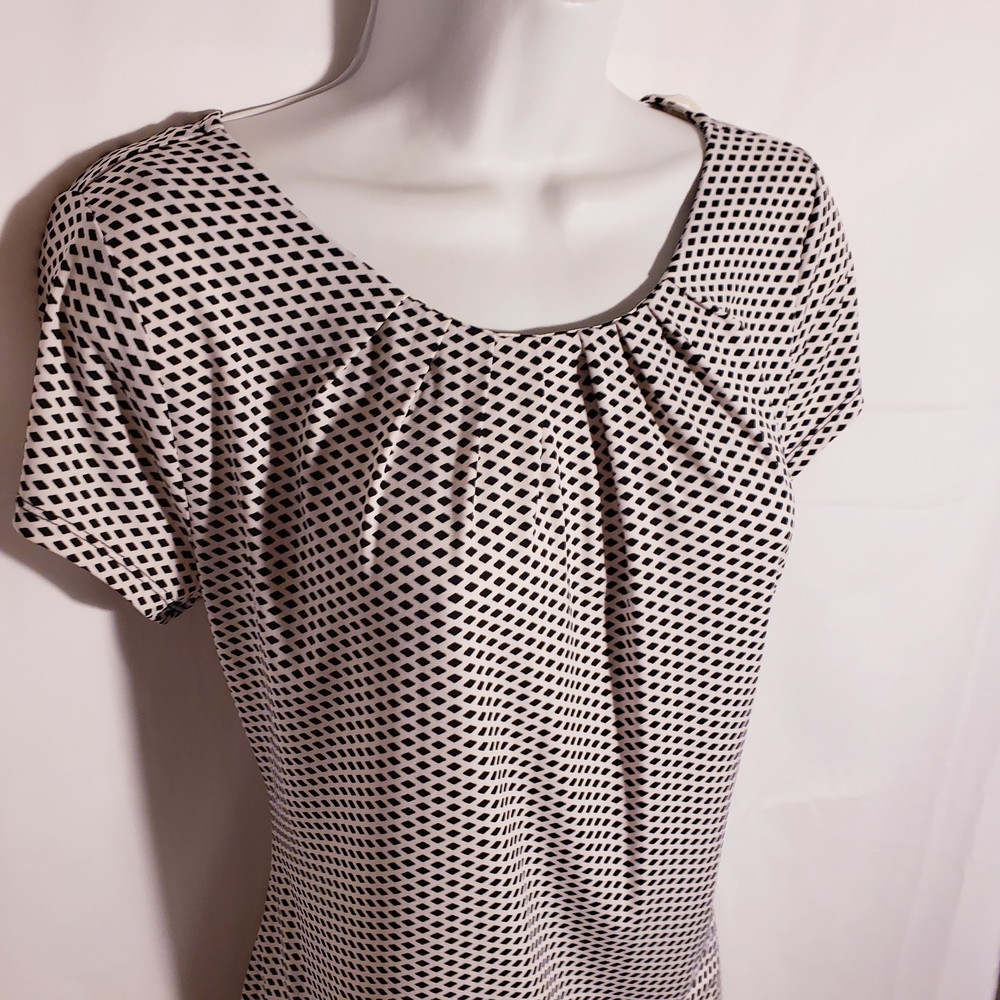 Worthington Black and White Patterned Blouse